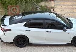 تۆیۆتا کامری